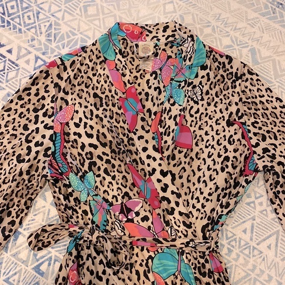 In Bloom Animal Print & Butterflies Robe - Picture 2 of 7